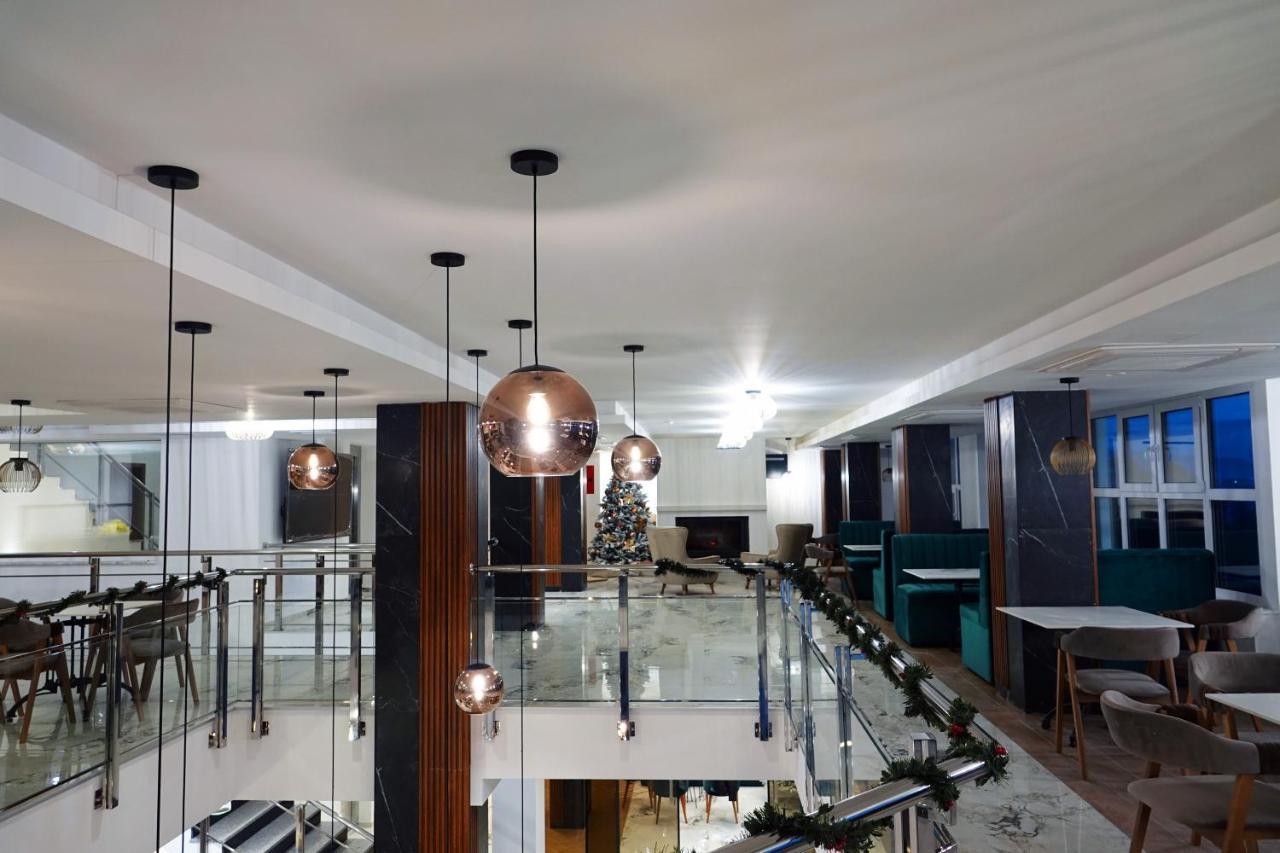 Dishli Hotel & Spa ストルガ エクステリア 写真